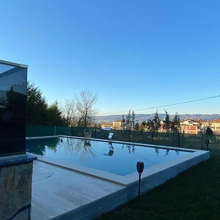 Villa Luxury Modern With An Amazing Pool